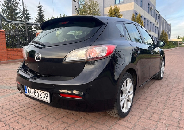 Mazda 3 cena 19999 przebieg: 244000, rok produkcji 2011 z Ostrołęka małe 106